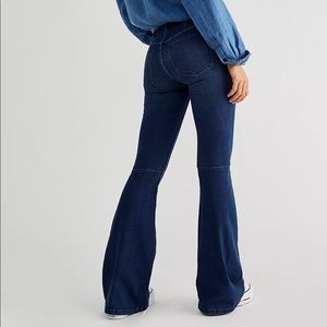 Free People Penny Pull-On Flare Jeans